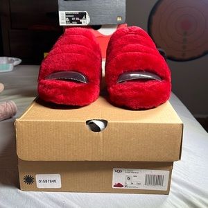 Ugg fluffy yeah slide